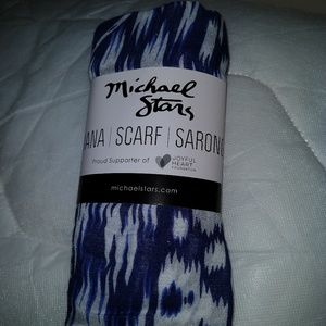 NIP Michael Stars Ruana Scarf